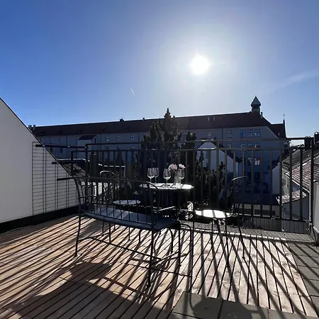 Nice2be Violet - Zentrum 아파트 *