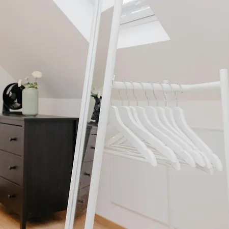 Nice2be Violet - Zentrum 아우크스부르크