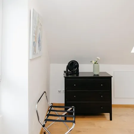 Nice2be Violet - Zentrum 아파트 *