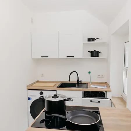 Nice2be Violet - Zentrum 아파트 아우크스부르크