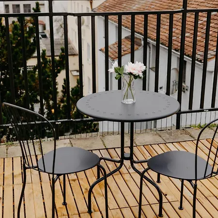 Nice2be Violet - Zentrum Апартаменты *