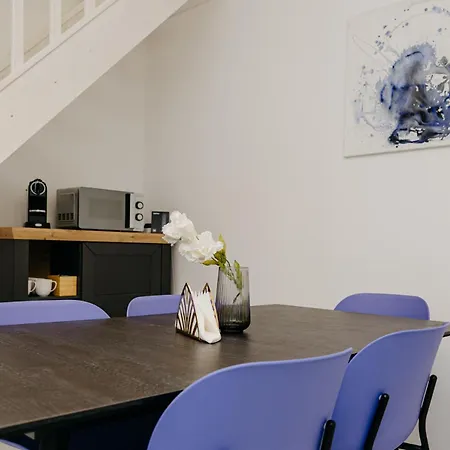 Nice2be Violet - Zentrum Аугсбург