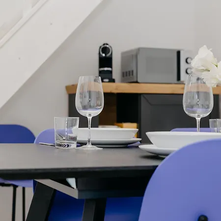 Nice2be Violet - Zentrum Апартаменты *