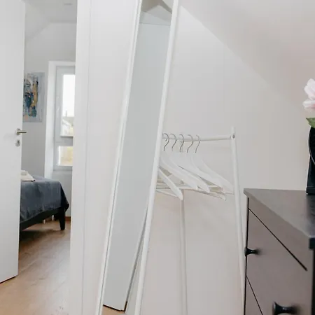 Nice2be Violet - Zentrum Апартаменты *