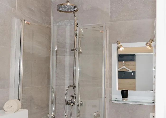 Nice2be Violet - Zentrum Apartamento