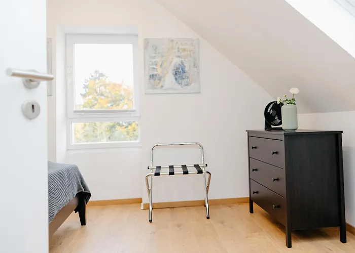 Nice2be Violet - Zentrum * Augsburgo