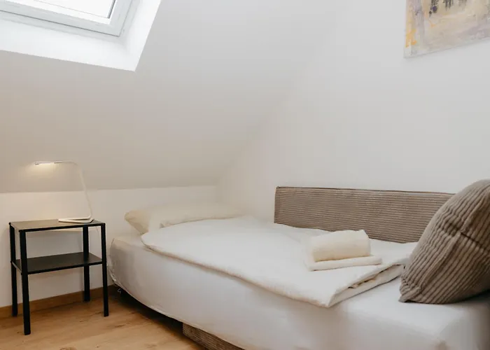 Nice2be Violet - Zentrum Augsburgo