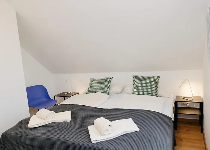 Nice2be Violet - Zentrum Augsburgo