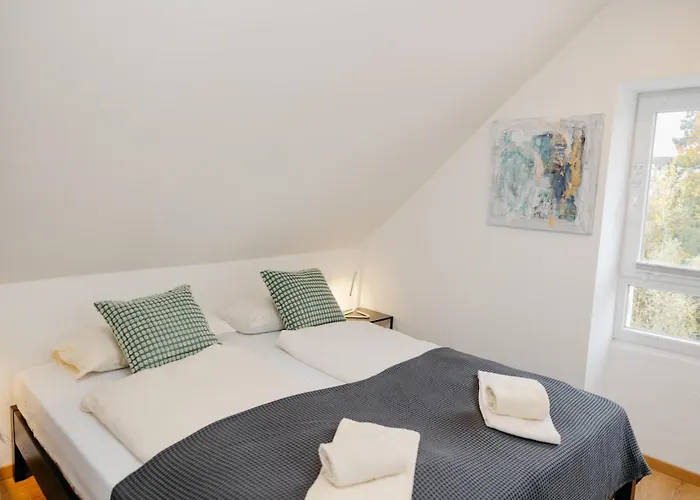 Nice2be Violet - Zentrum Augsburgo